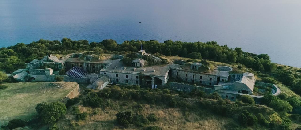 Apartment Castel بالي المظهر الخارجي الصورة